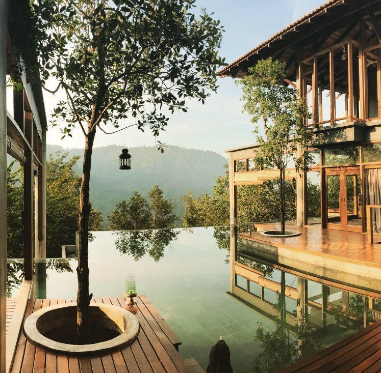 Bungalow with Garden View